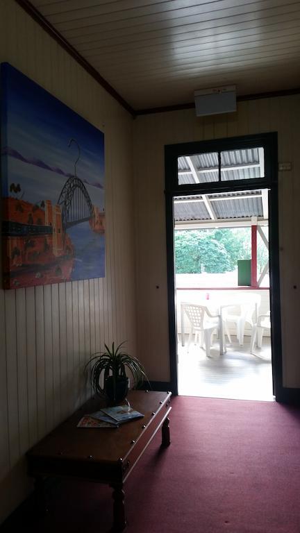 Joes Waterhole Hotel Юмунди Номер фото
